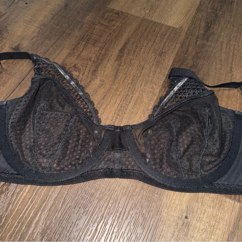 Victorias Secret Unlined Demi Bra Black Mesh and Lace - Picture 5 of 5